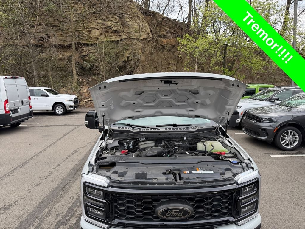 2025 Ford Super Duty F-350 SRW Pickup LARIAT