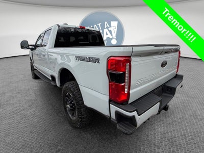 2025 Ford Super Duty F-350 SRW Pickup LARIAT