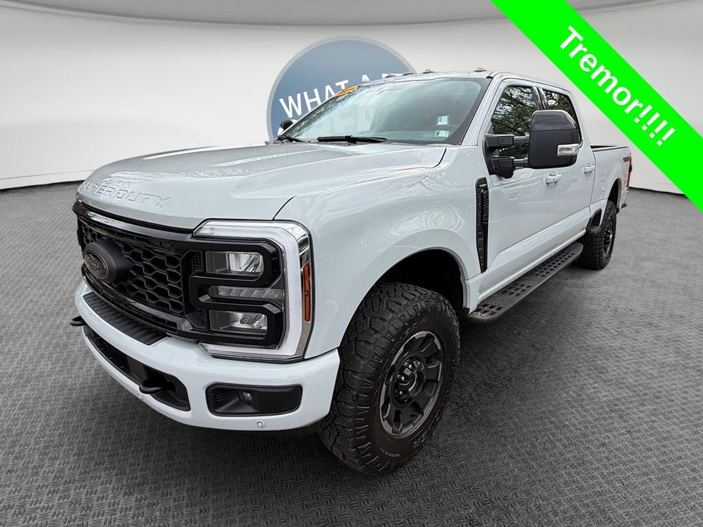 2025 Ford Super Duty F-350 SRW Pickup LARIAT