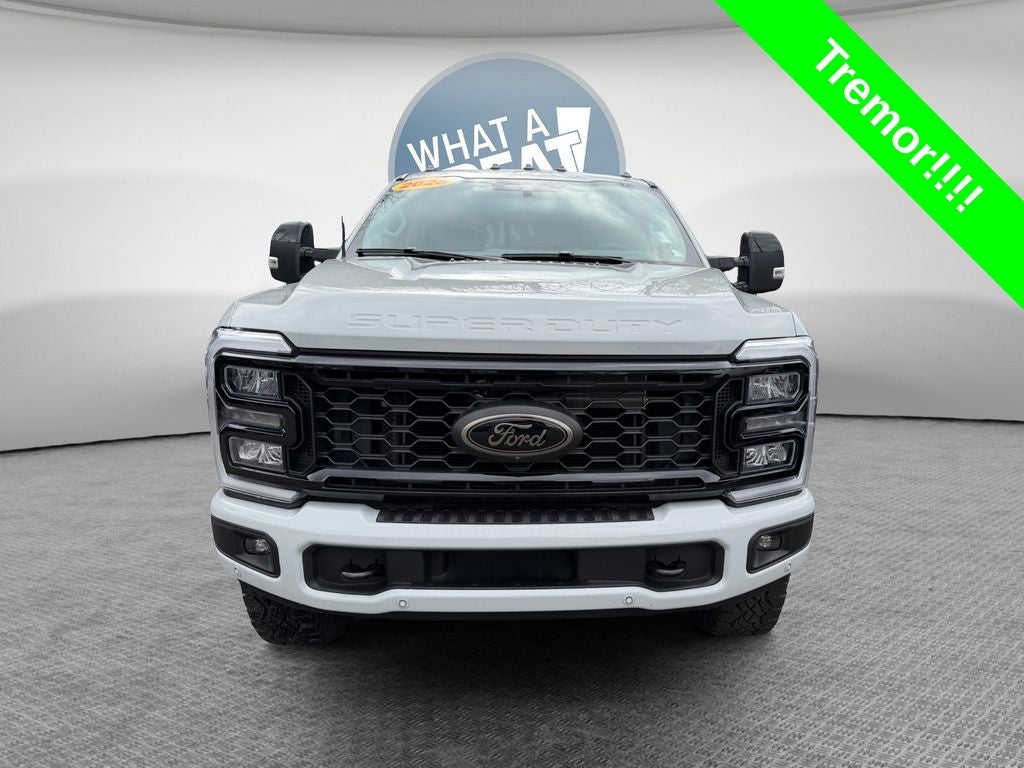 2025 Ford Super Duty F-350 SRW Pickup LARIAT
