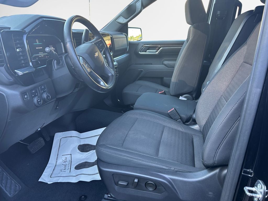 2024 Chevrolet Silverado 1500 4WD Crew Cab Short Bed LT with 2FL