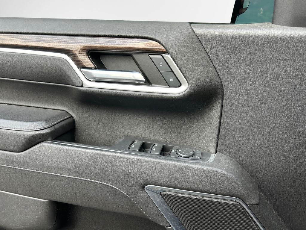 2022 Chevrolet Silverado 1500 4WD Crew Cab Short Bed RST