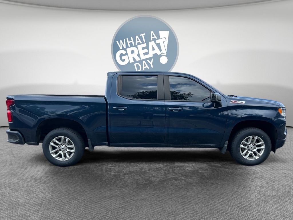 2022 Chevrolet Silverado 1500 4WD Crew Cab Short Bed RST