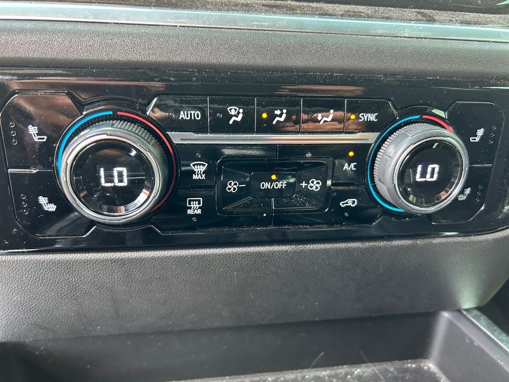 2022 Chevrolet Silverado 1500 4WD Crew Cab Short Bed RST
