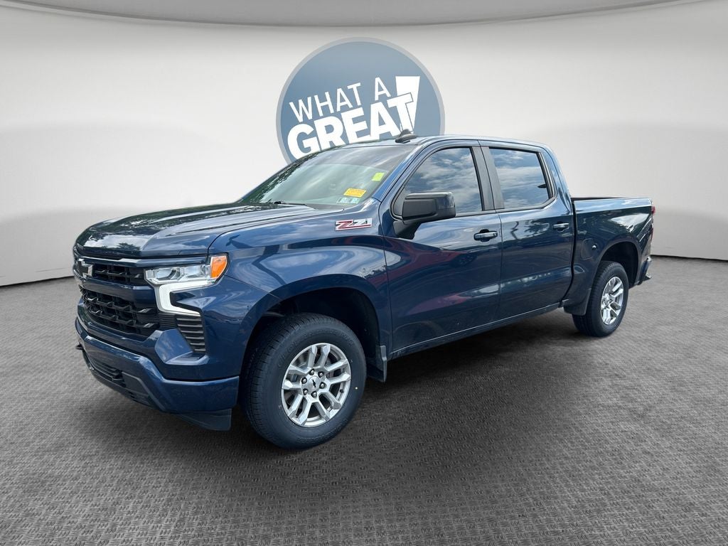 2022 Chevrolet Silverado 1500 4WD Crew Cab Short Bed RST