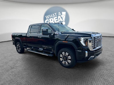 2025 GMC Sierra 2500HD 4WD Crew Cab Standard Bed Denali