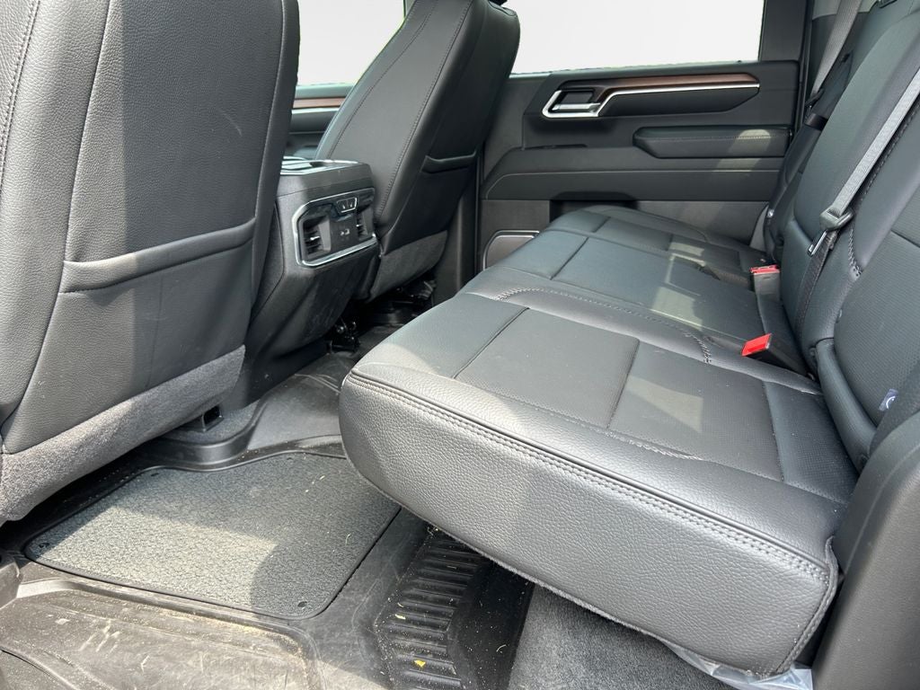 2025 GMC Sierra 2500HD 4WD Crew Cab Standard Bed Denali