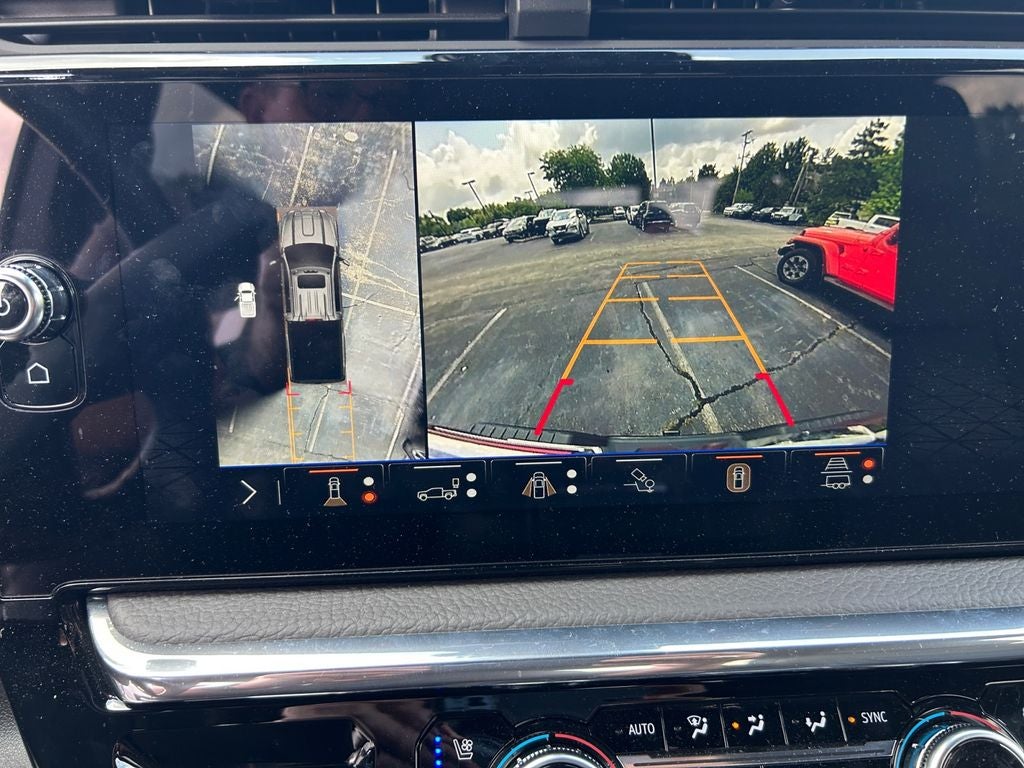2025 GMC Sierra 2500HD 4WD Crew Cab Standard Bed Denali