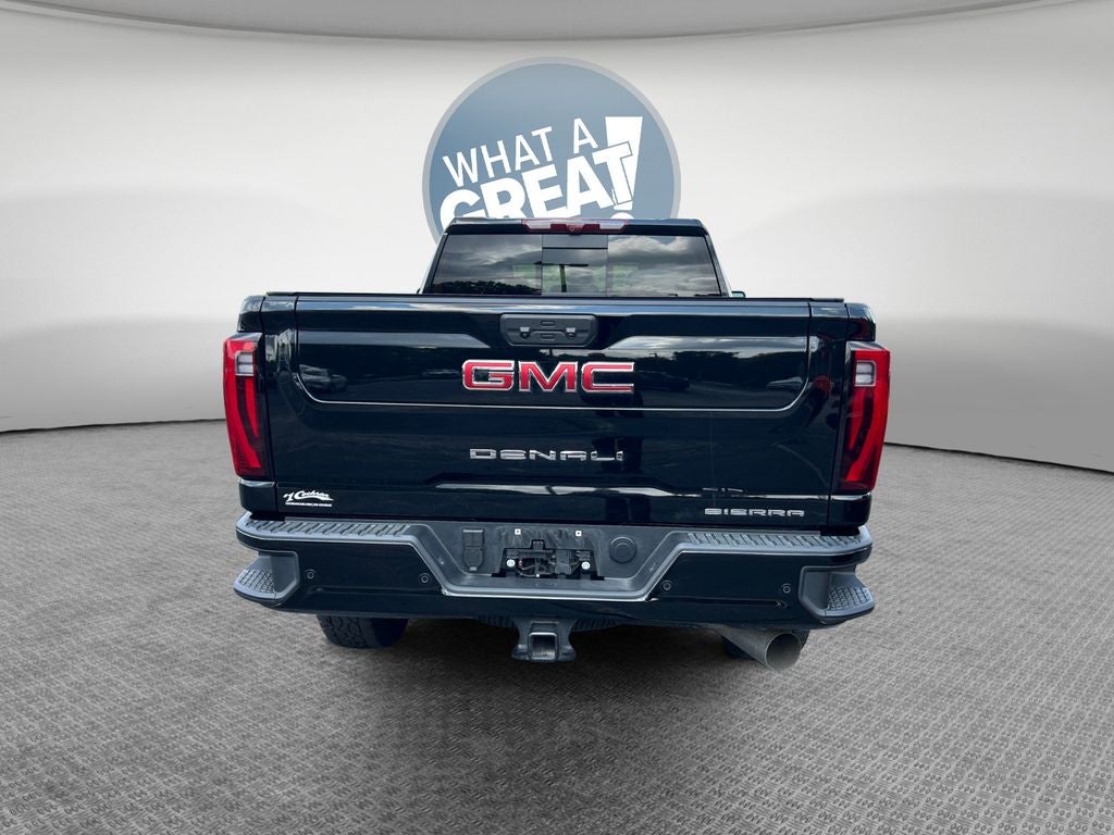 2025 GMC Sierra 2500HD 4WD Crew Cab Standard Bed Denali