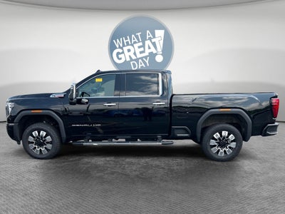 2025 GMC Sierra 2500HD 4WD Crew Cab Standard Bed Denali