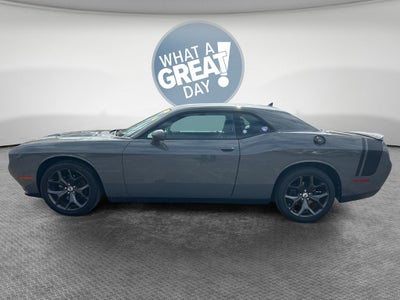 2017 Dodge Challenger SXT