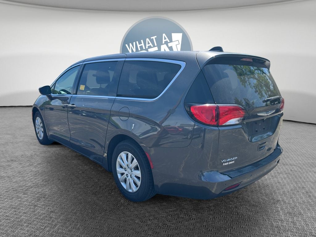 2020 Chrysler Voyager L