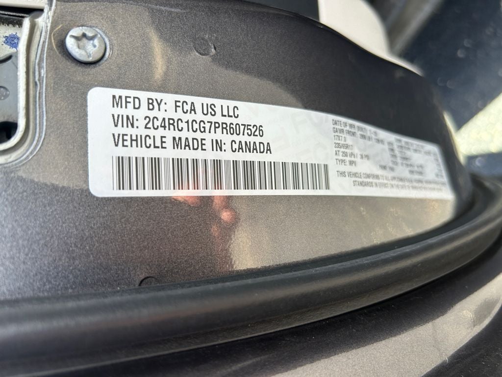 2023 Chrysler Voyager LX