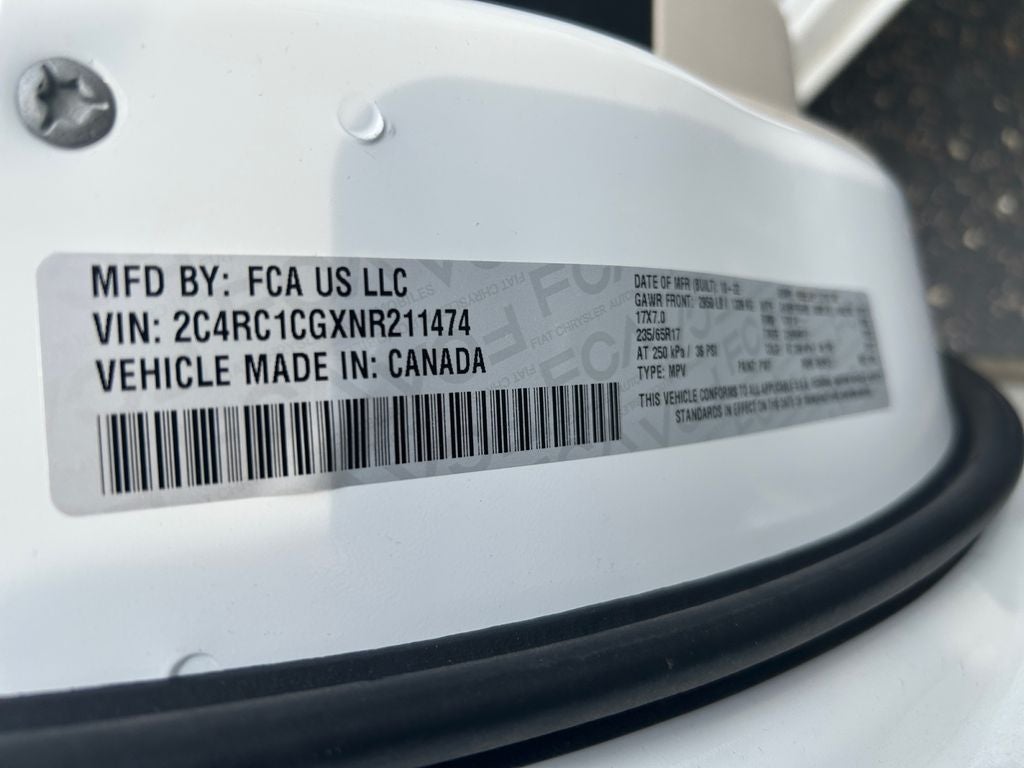 2022 Chrysler Voyager LX
