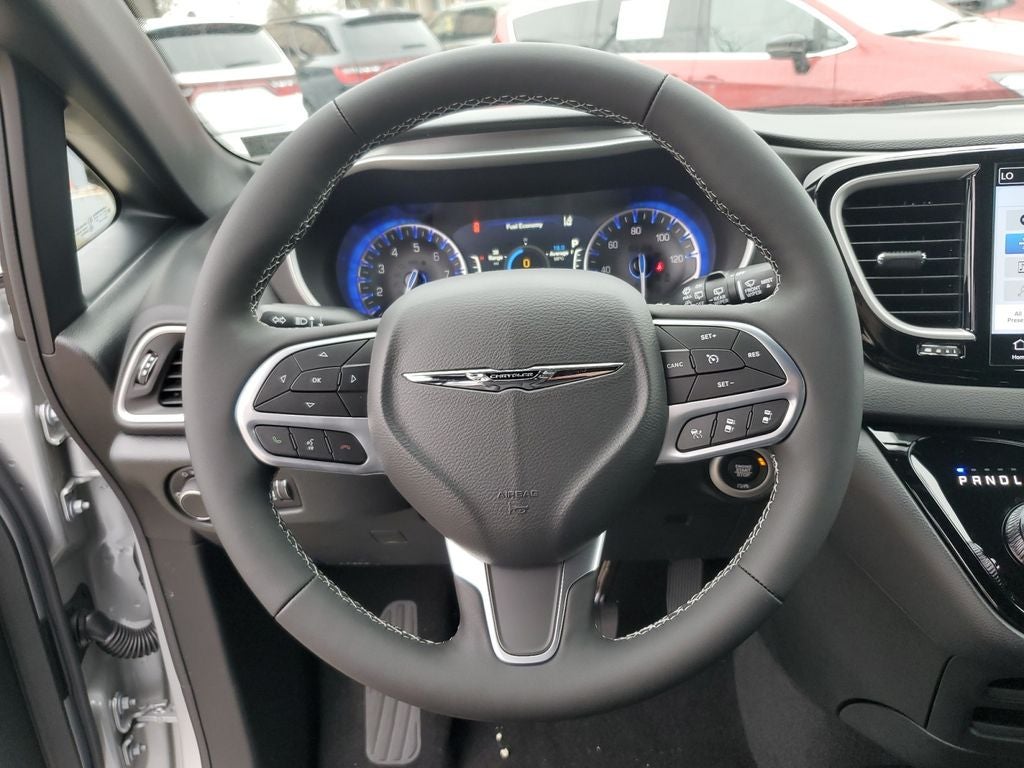 2026 Chrysler Voyager LX