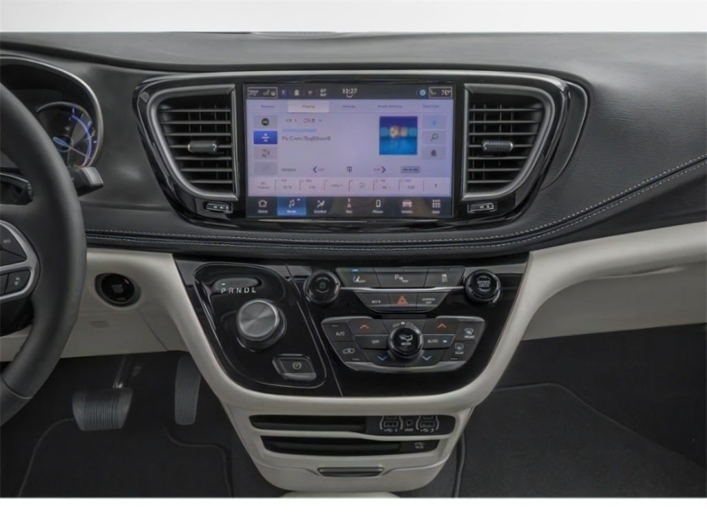 2024 Chrysler Pacifica Select