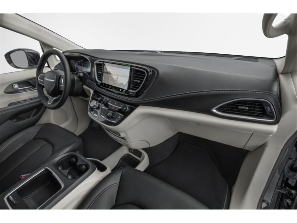 2024 Chrysler Pacifica Select