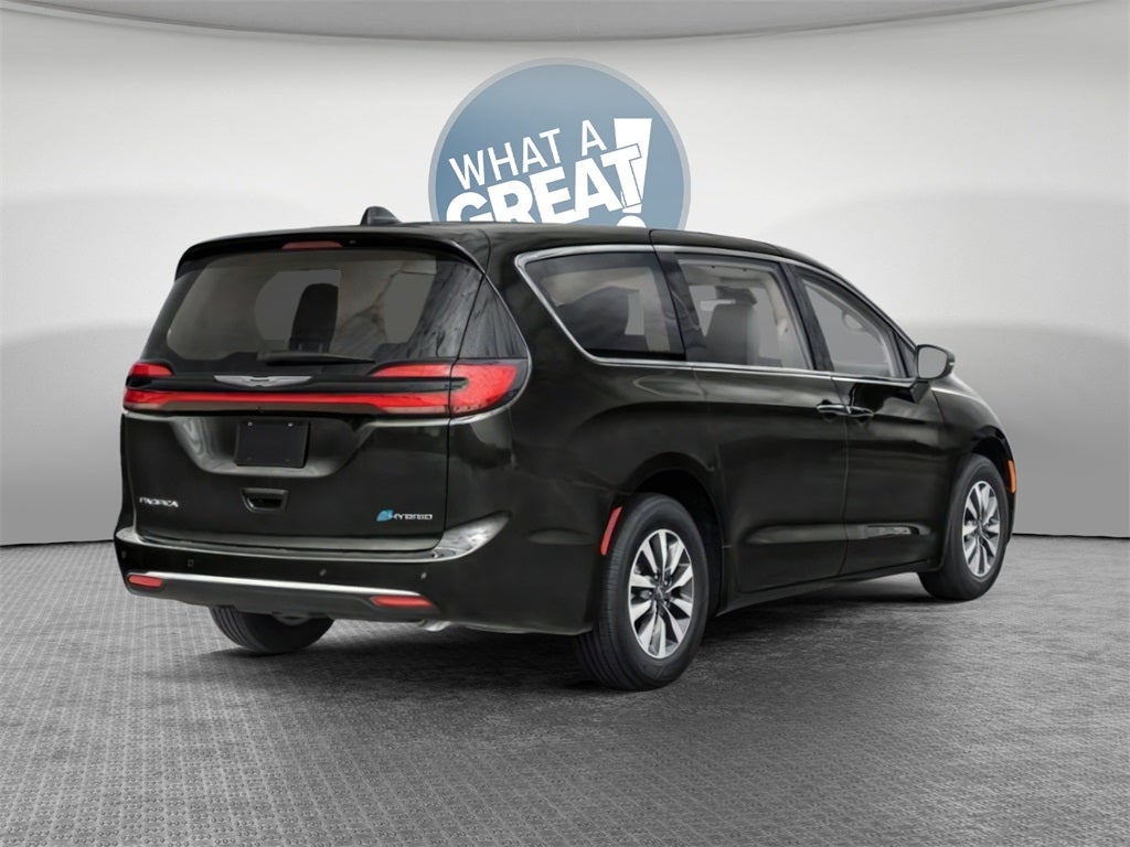 2024 Chrysler Pacifica Select