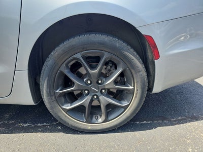2023 Chrysler Pacifica Touring L AWD