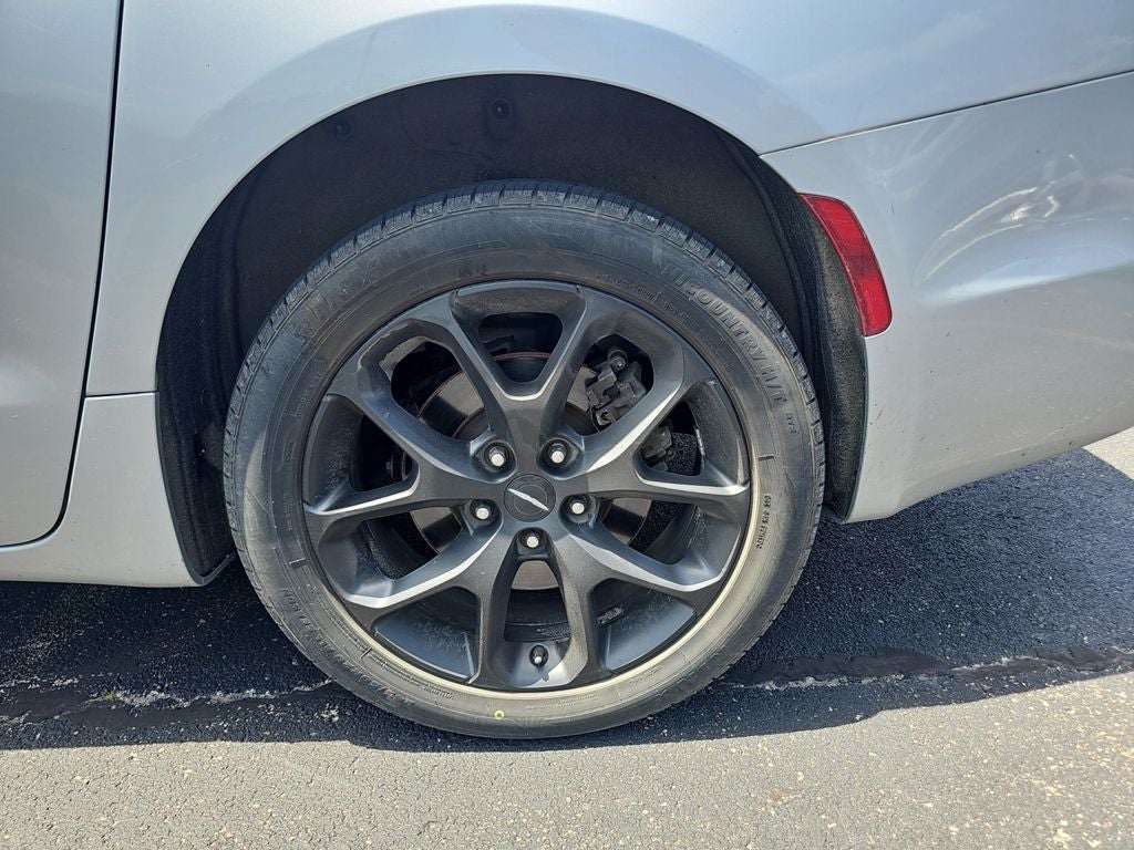 2023 Chrysler Pacifica Touring L AWD