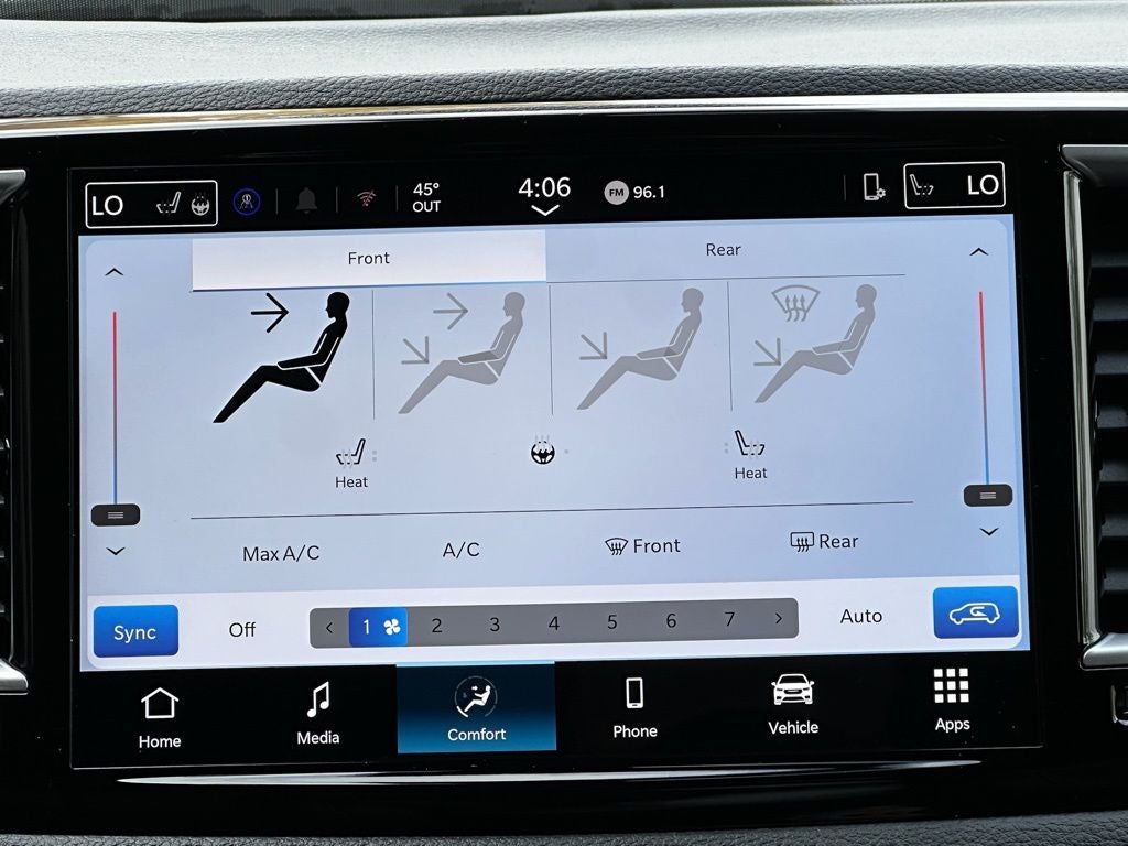 2026 Chrysler Pacifica Select