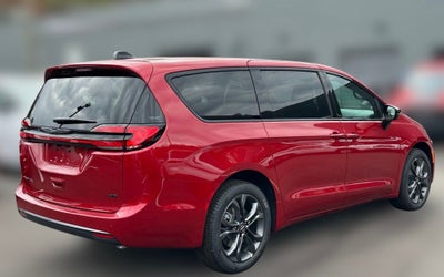 2026 Chrysler Pacifica PACIFICA SELECT AWD