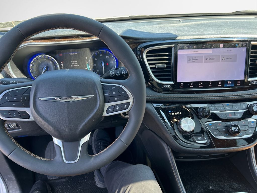 2023 Chrysler Pacifica Pinnacle