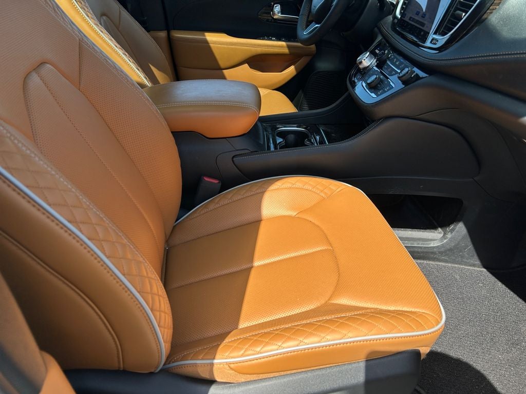 2023 Chrysler Pacifica Pinnacle