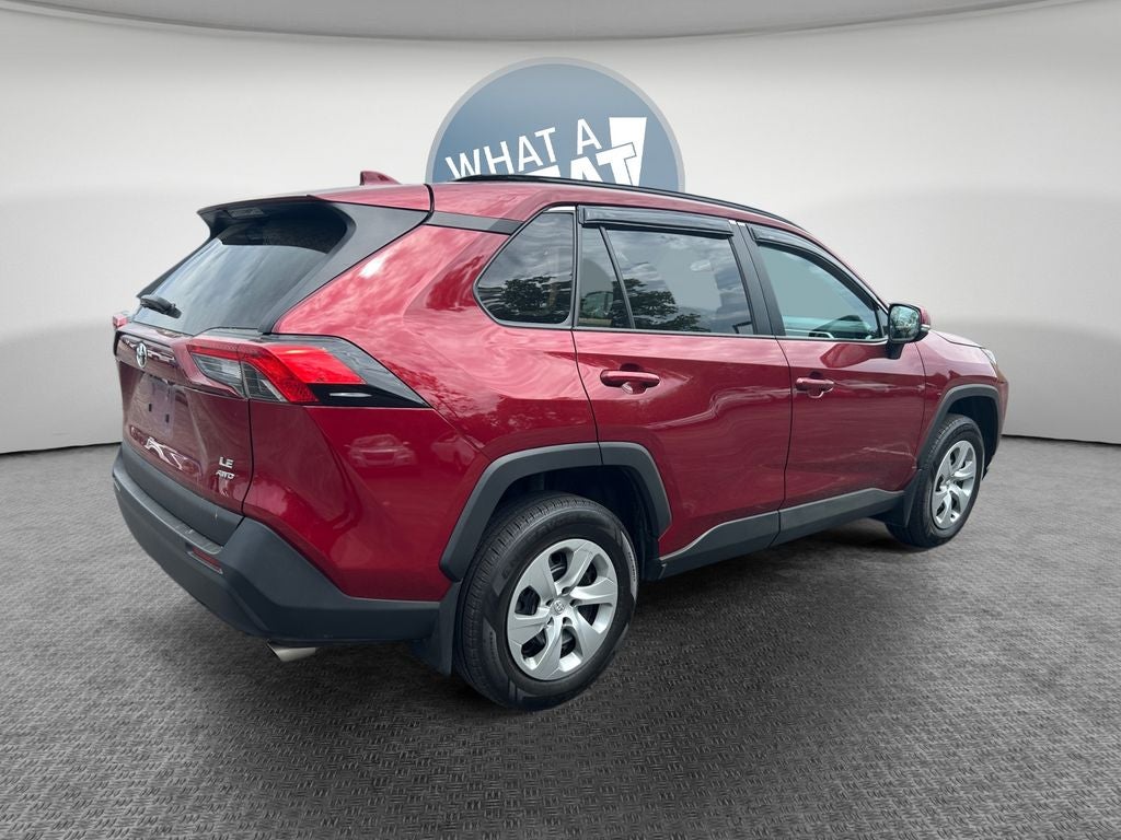 2020 Toyota RAV4 LE