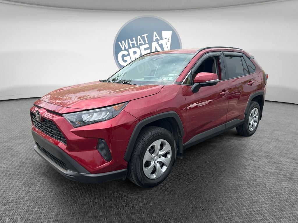 2020 Toyota RAV4 LE