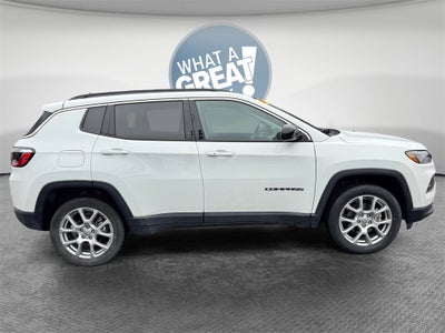 2022 Jeep Compass Latitude Lux
