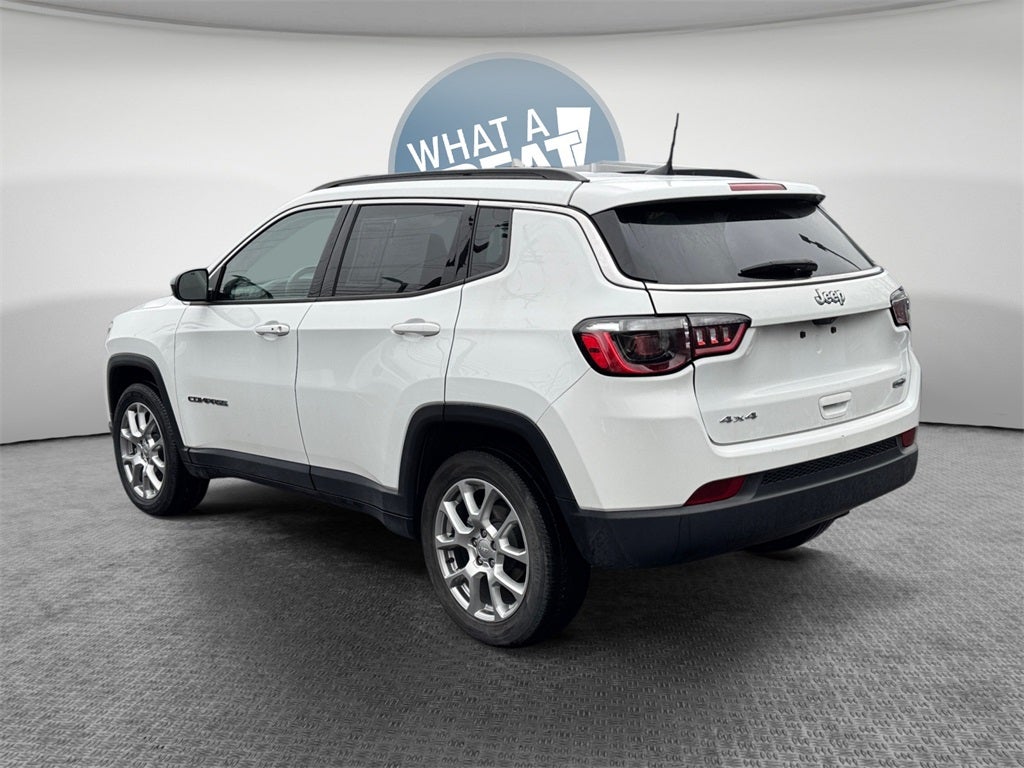 2022 Jeep Compass Latitude Lux