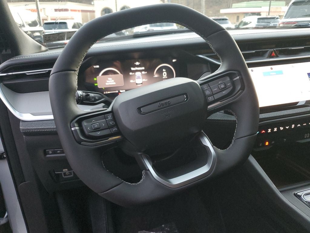 2026 Jeep Cherokee Laredo