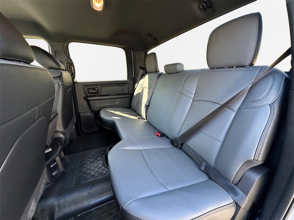 2026 RAM 3500 Tradesman DRW 4x4 / 6.7L Diesel / 60" CA Chassis