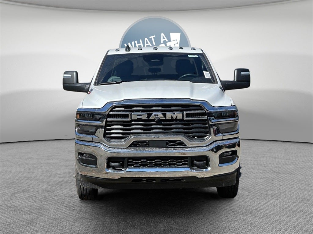 2026 RAM 3500 Tradesman DRW 4x4 / 6.7L Diesel / 60" CA Chassis