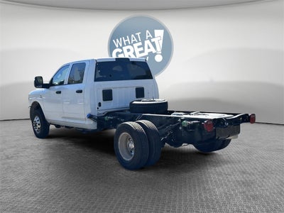 2026 RAM 3500 Tradesman DRW 4x4 / 6.7L Diesel / 60" CA Chassis