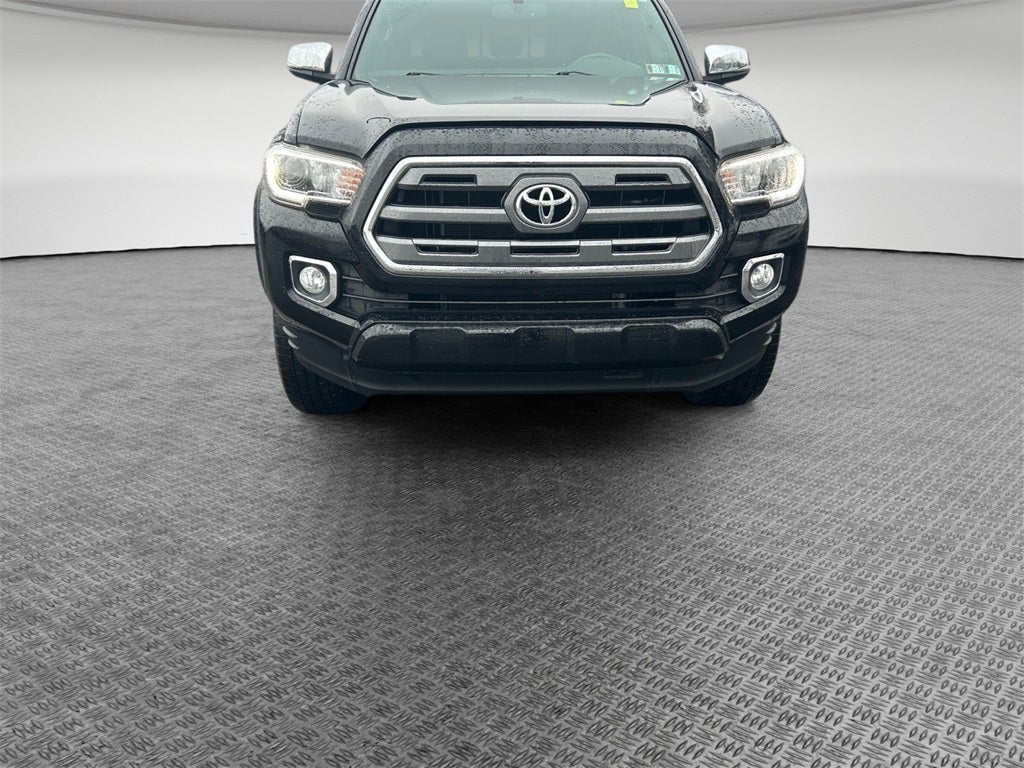 2017 Toyota Tacoma Limited V6