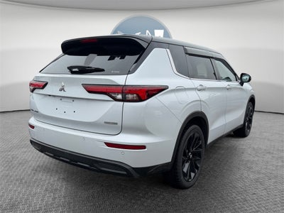 2022 Mitsubishi Outlander ES
