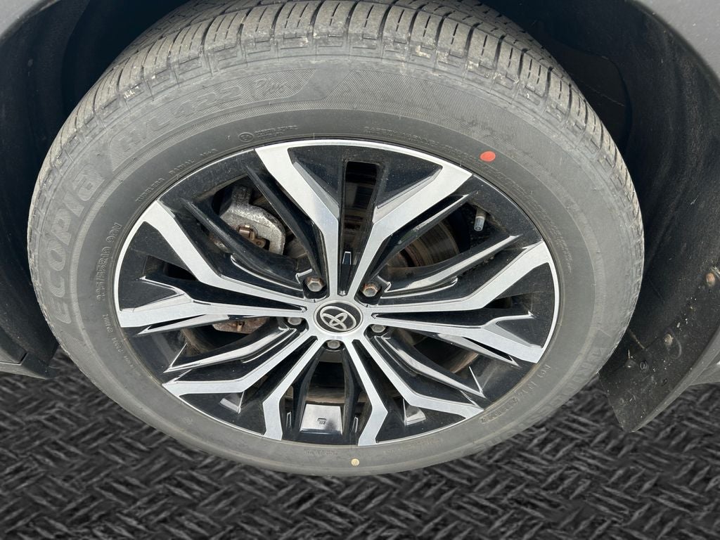 2024 Toyota Crown XLE