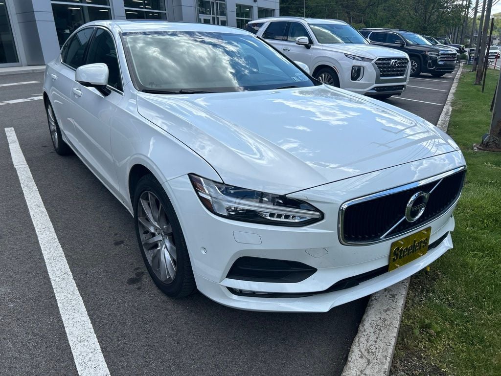 2018 Volvo S90 T6 Momentum