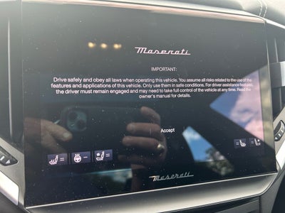 2022 Maserati Ghibli Modena Q4