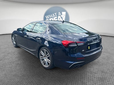 2022 Maserati Ghibli Modena Q4