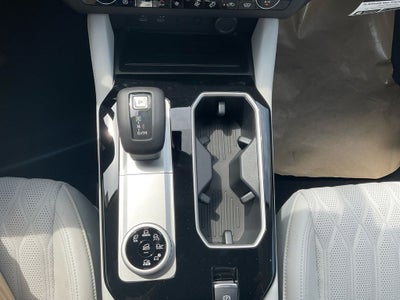 2025 Mitsubishi Outlander Platinum Edition