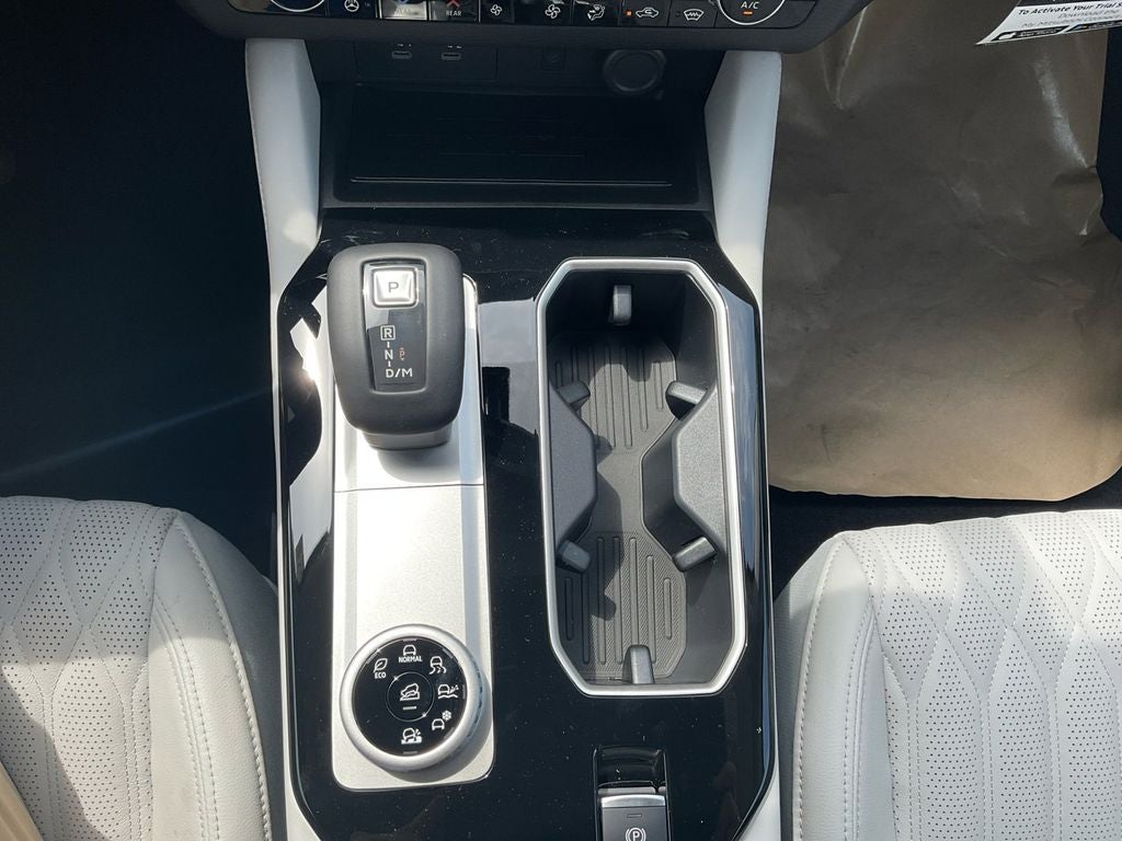 2025 Mitsubishi Outlander Platinum Edition