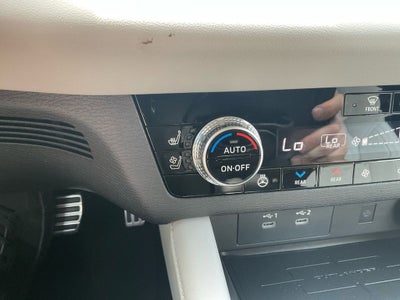 2025 Mitsubishi Outlander Platinum Edition