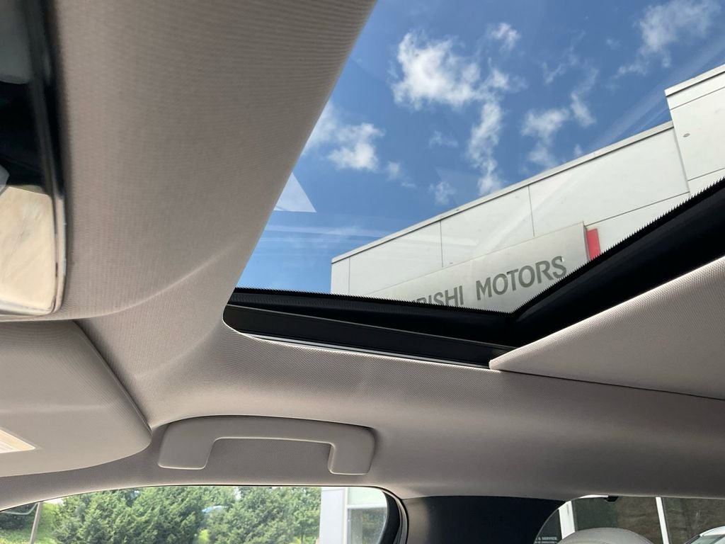 2025 Mitsubishi Outlander Platinum Edition