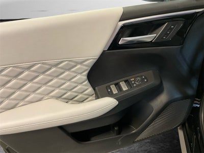 2025 Mitsubishi Outlander Plug-In Hybrid SEL