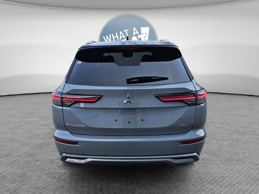2025 Mitsubishi Outlander SEL