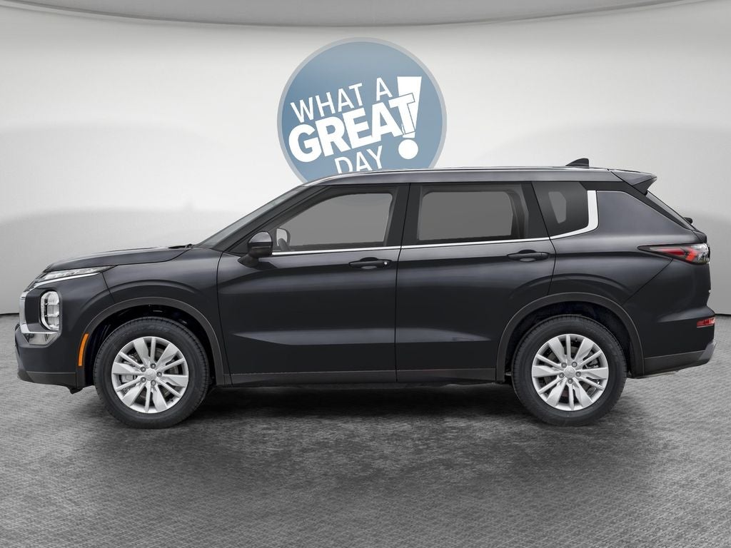 2026 Mitsubishi Outlander ES