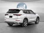 2025 Mitsubishi Outlander Base